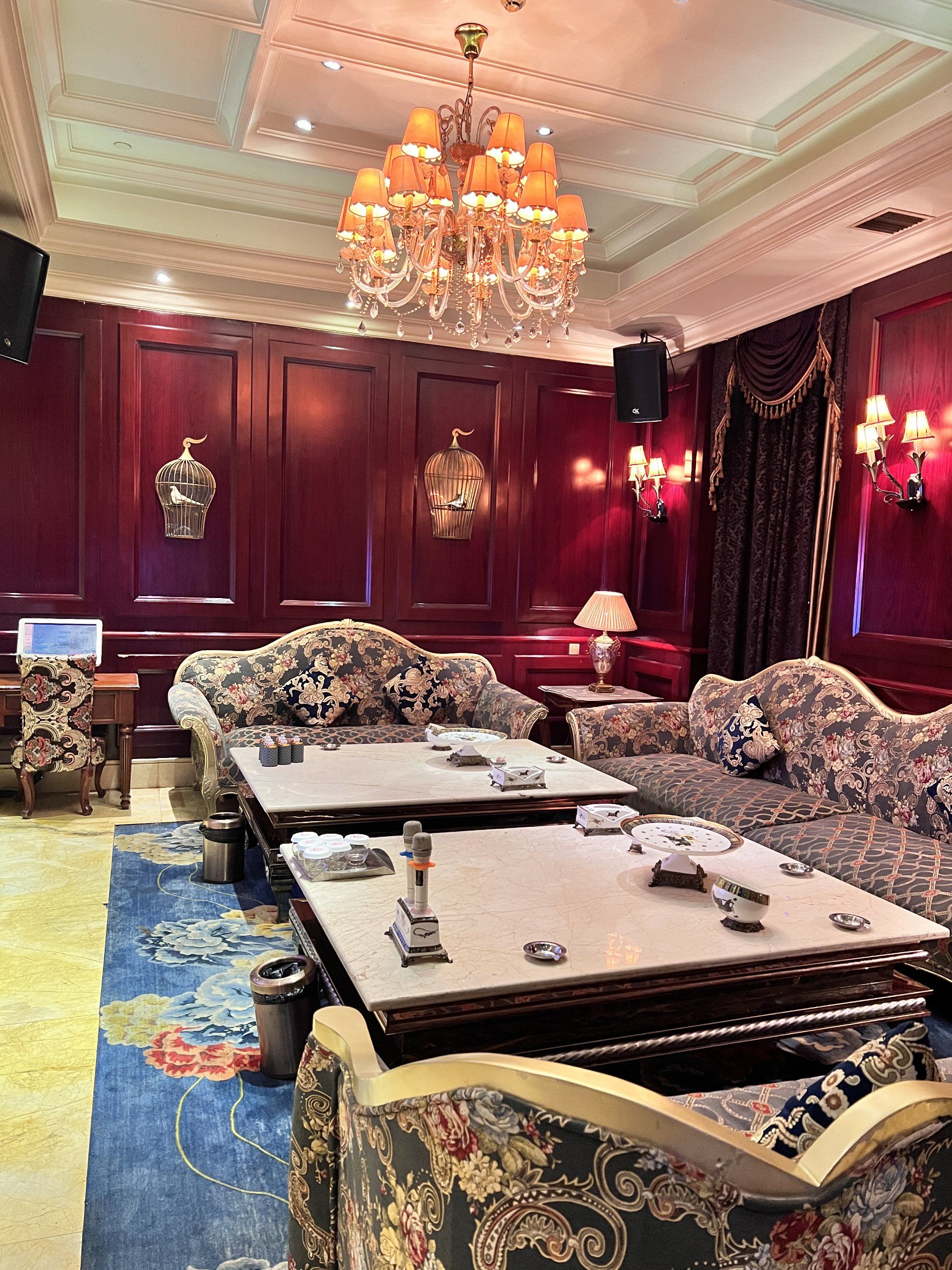 包头商务ktv一小时价格查询-青山区ktv预定